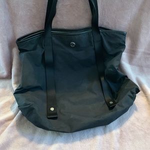 Lululemon carry-all gym bag